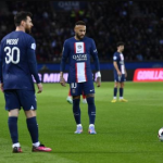 合乐足球赛事数据：球王梅西回归再次攻入关键球，大巴黎2-0完胜昂热